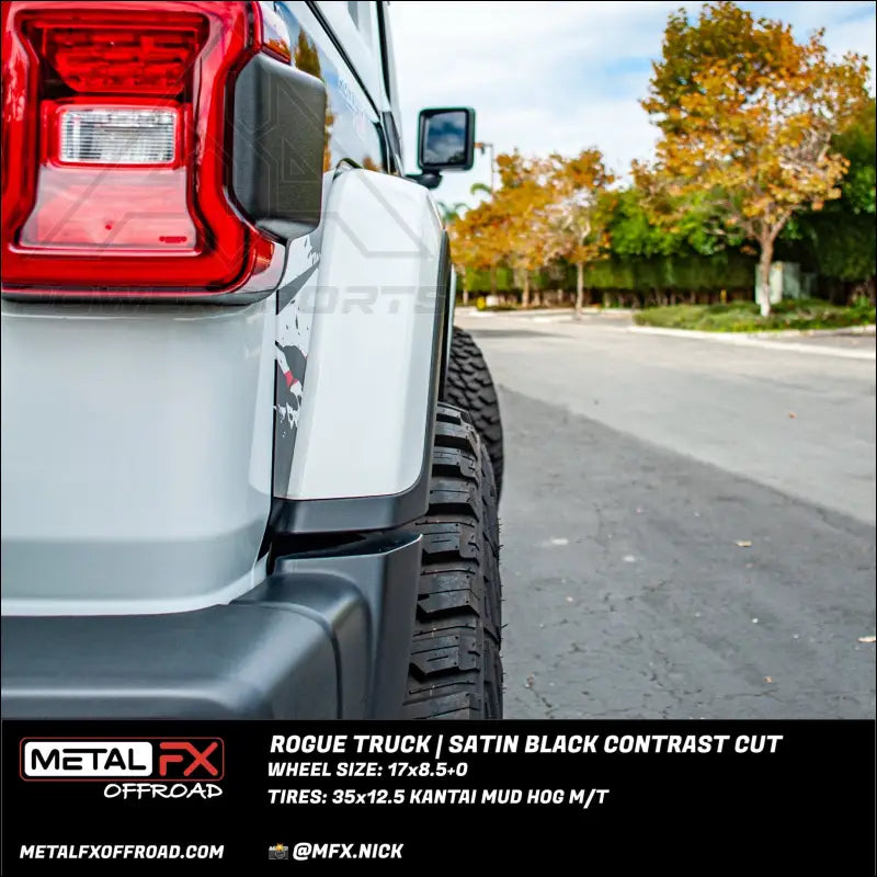 Rogue Truck | Satin Black Contrast Cut